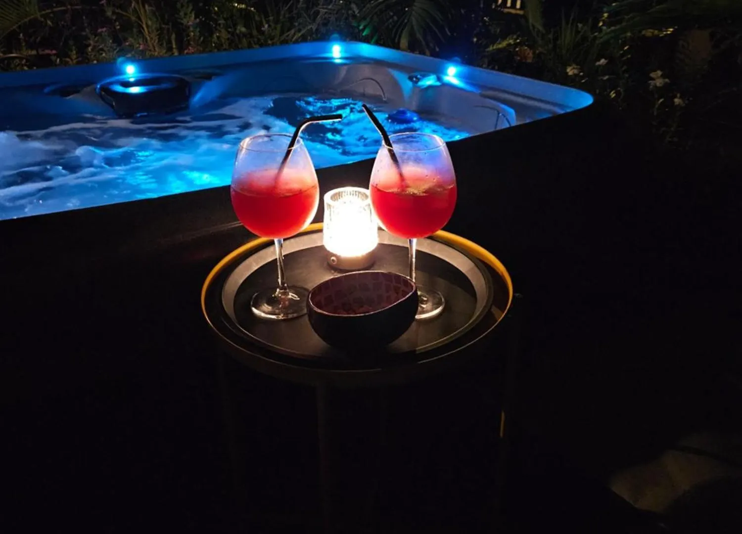 Bungalows Ti Lodge Martinique - Pres De La Plage Avec Jacuzzi Prive サント・リュス
